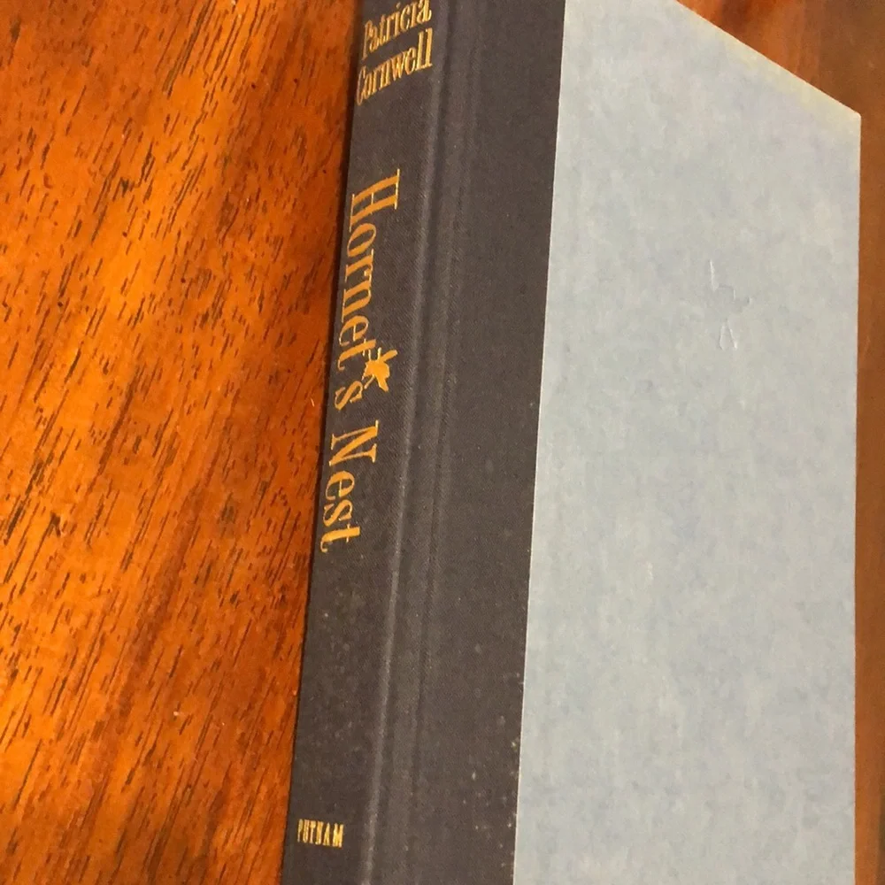 PATRICIA CORNWELL ‘Hornet’s Nest’ Vintage Hardcover 1996
